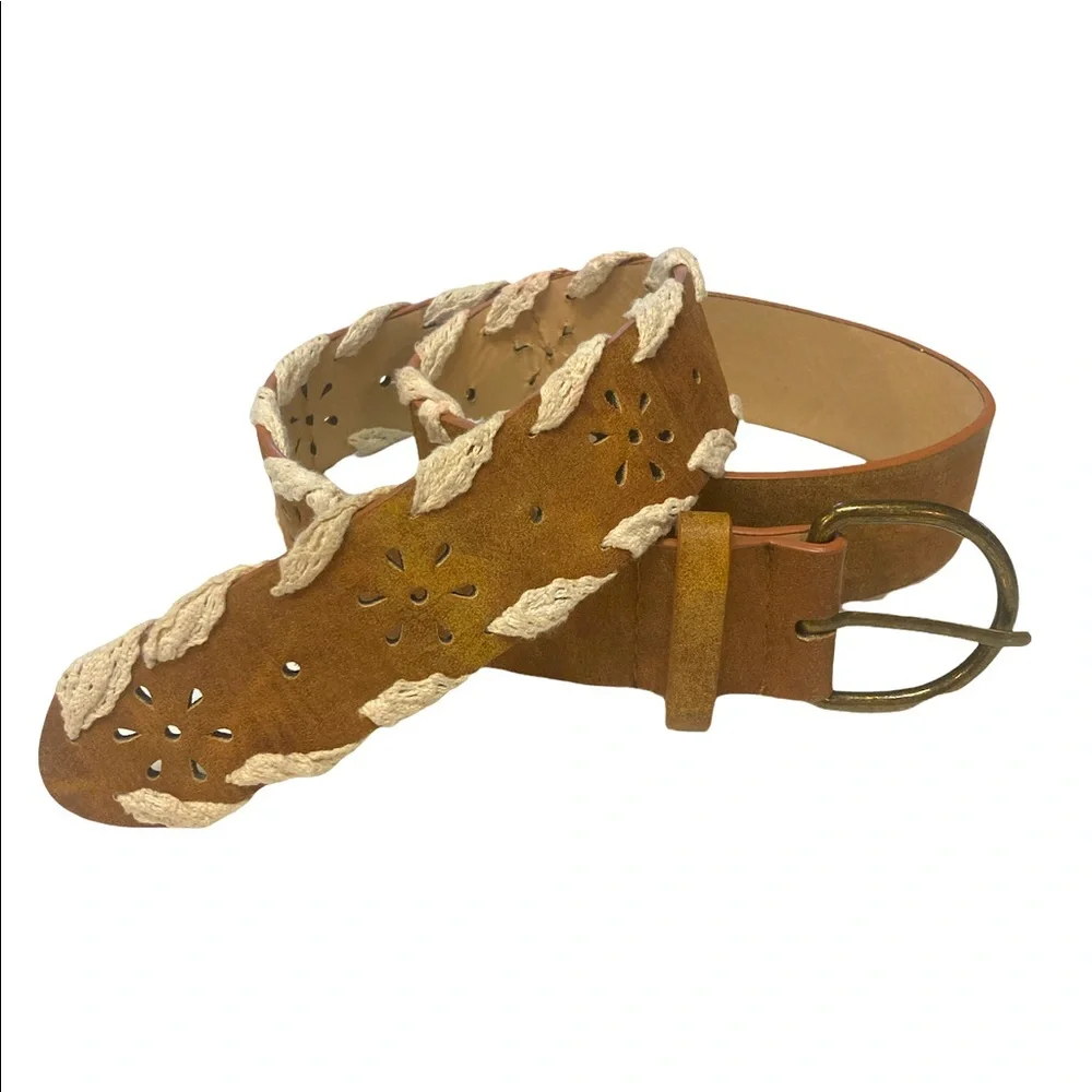 Faux Leather & Lace Belt